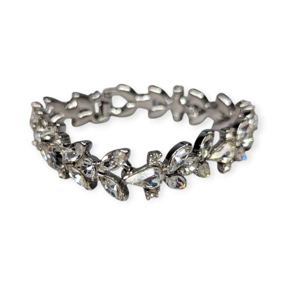Vintage Signed Trifari Silver Tone Clear Rhinestone Bracelet - Picture 1 of 10